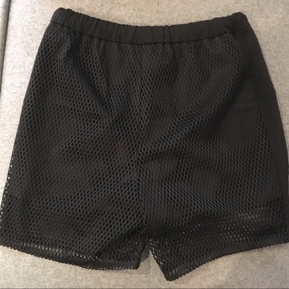 Mesh overlay basketball shorts - Picture 2 of 2